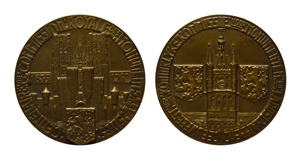 6910072.jpg