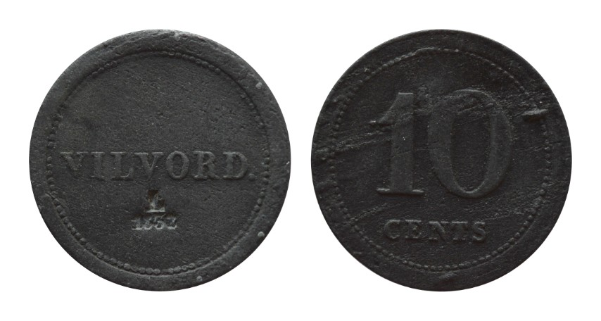 7715041.jpg
