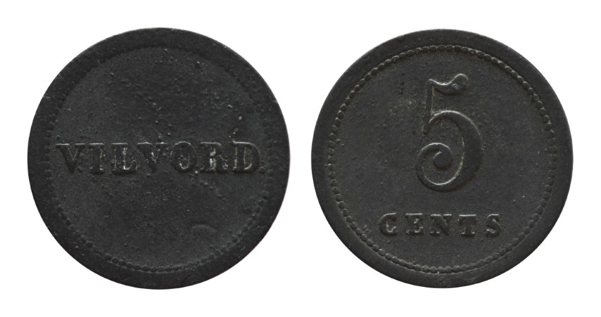 7715042.jpg