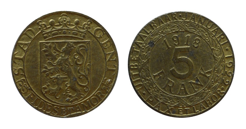 7715057.jpg