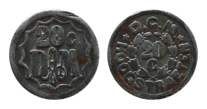 7715067.jpg