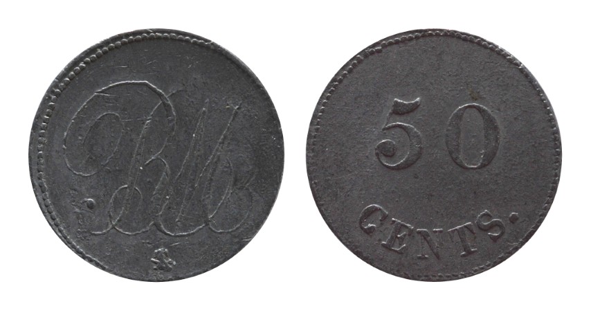 7715079.jpg